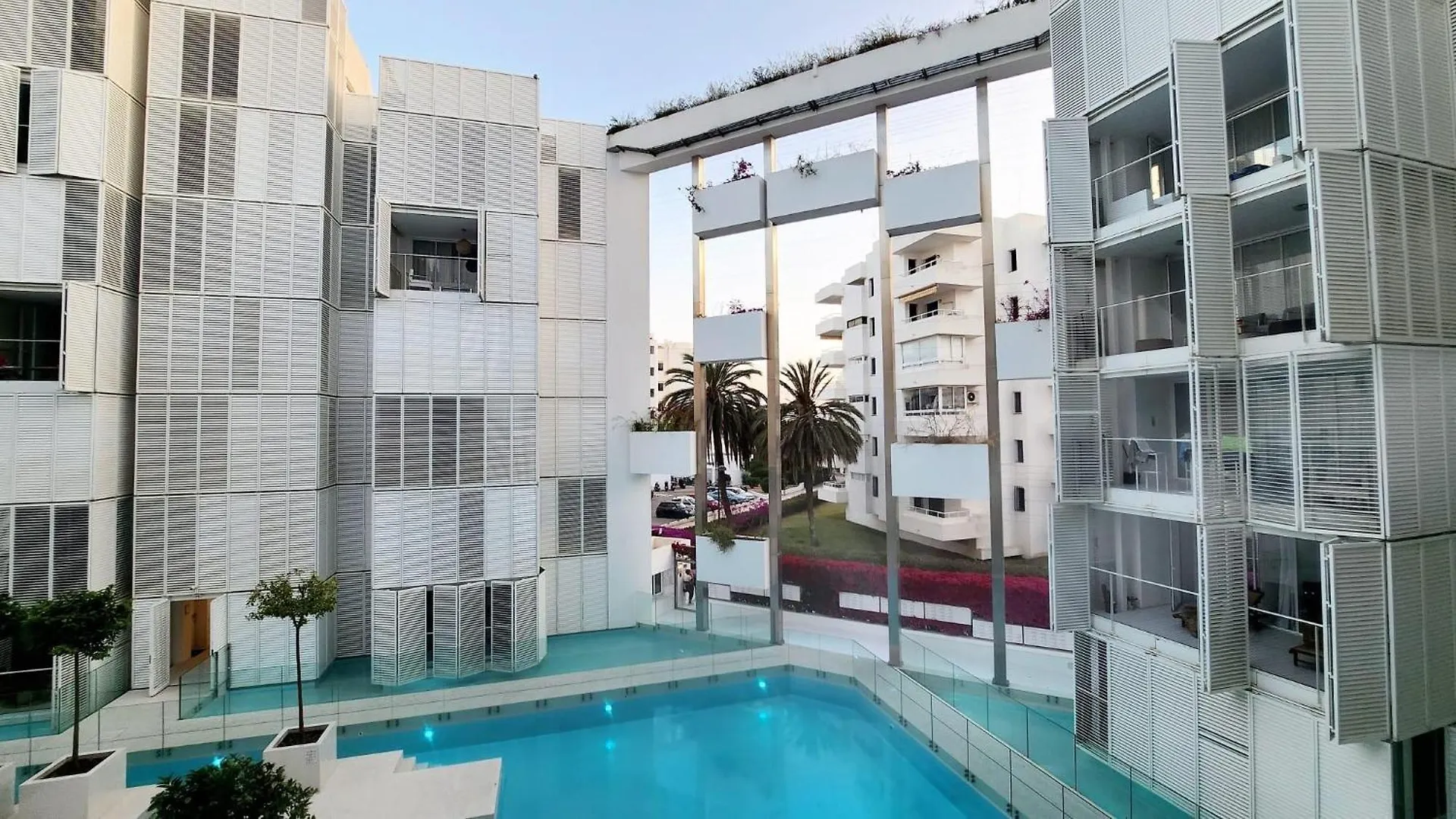 Ibiza - Apartment - Sleeps 4 - Parking - Pool